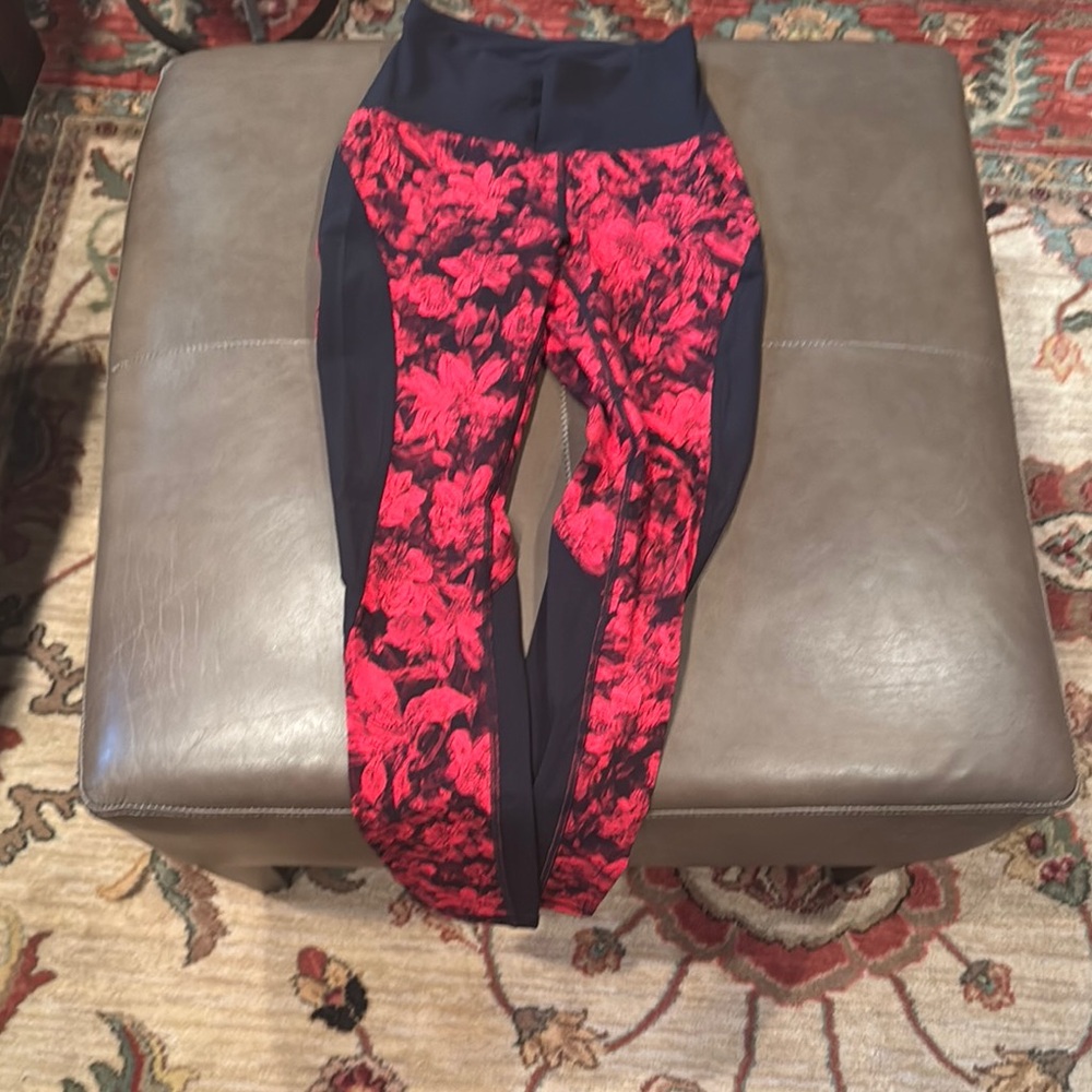 Lululemon Athletica Black Train Times Pant with Red Floral Detail - Picture 1 of 4
